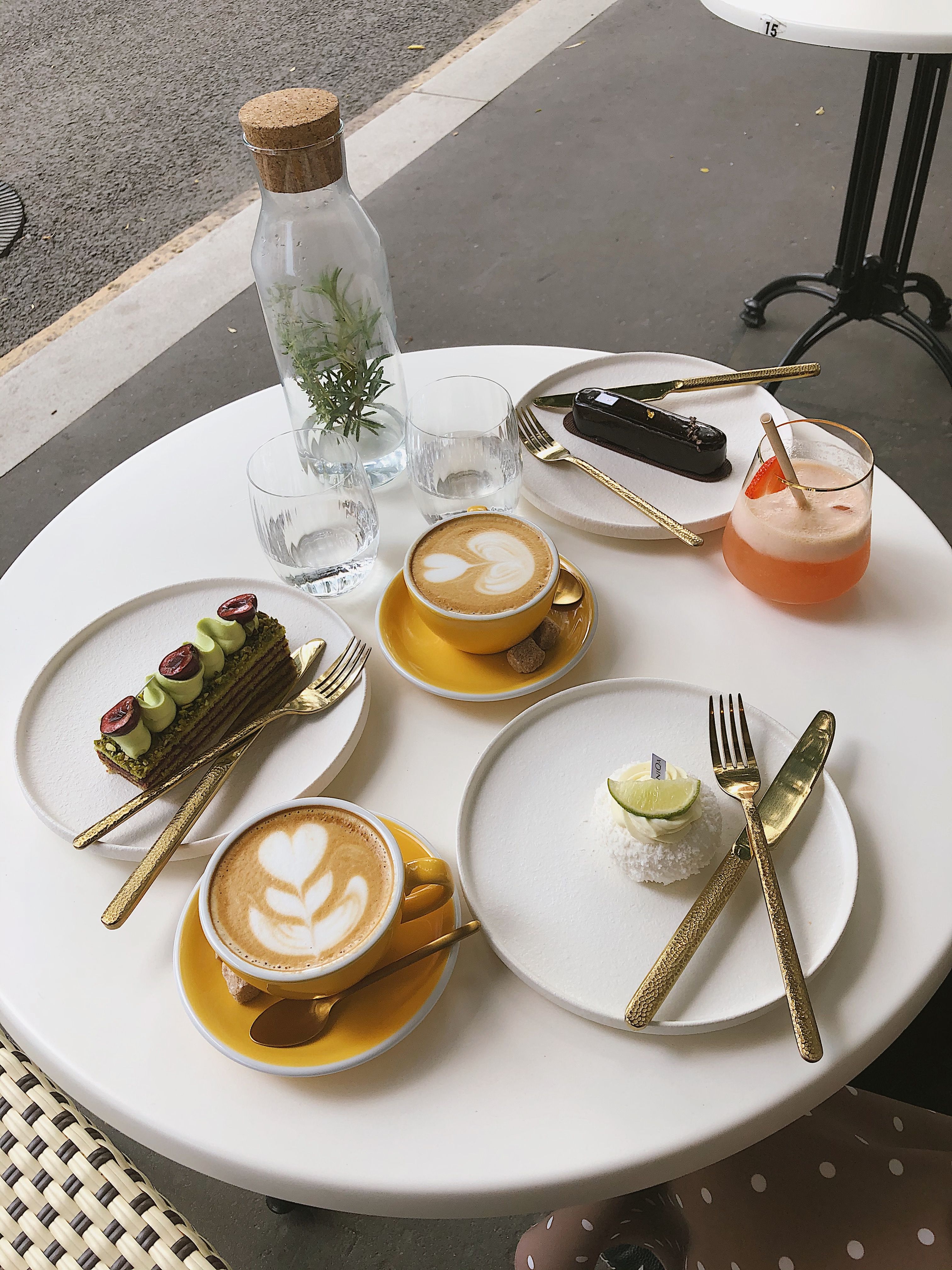 Dessert and coffee arrangement